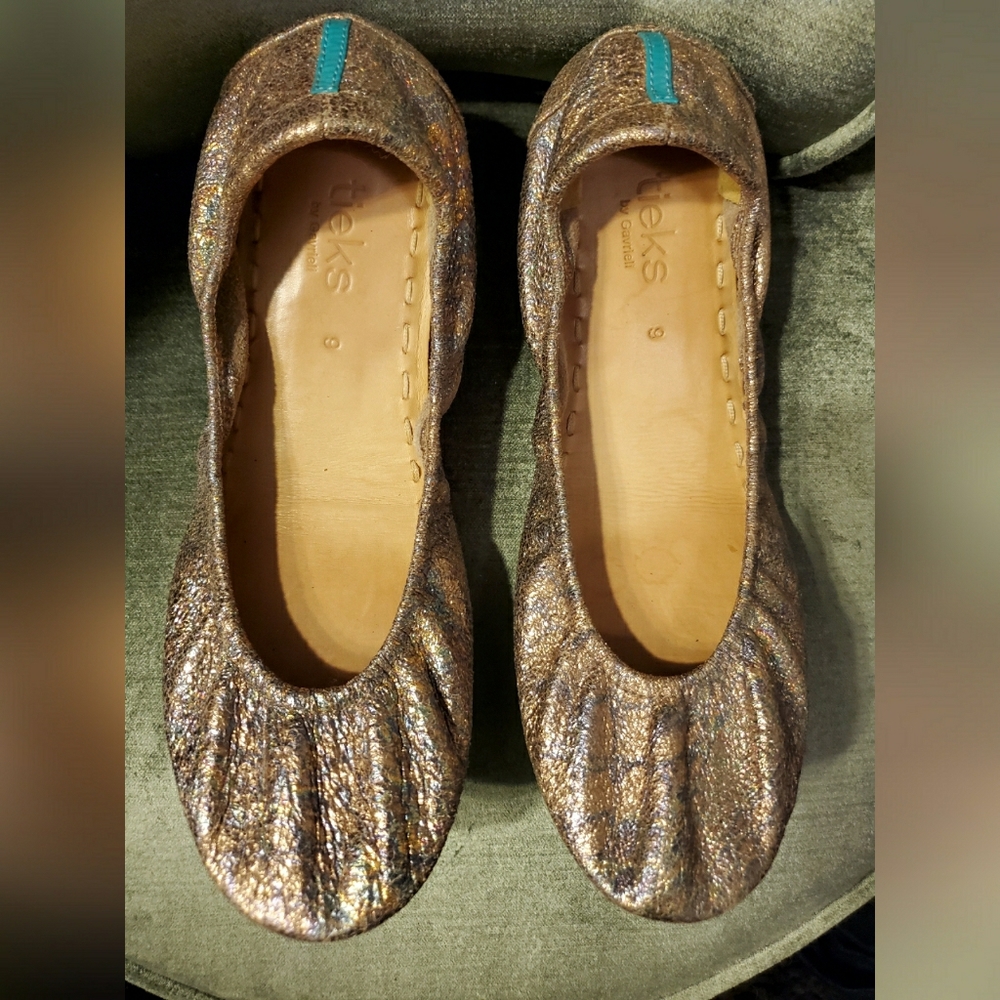 Tieks Lovestruck Size 9, EUC